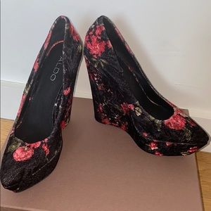 Aldo Plumb Velvet Floral Wedge